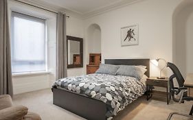 Hutch 2 Bed Apart