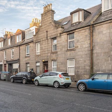 Hutch 2 Bed Apart Aberdeen Exterior photo